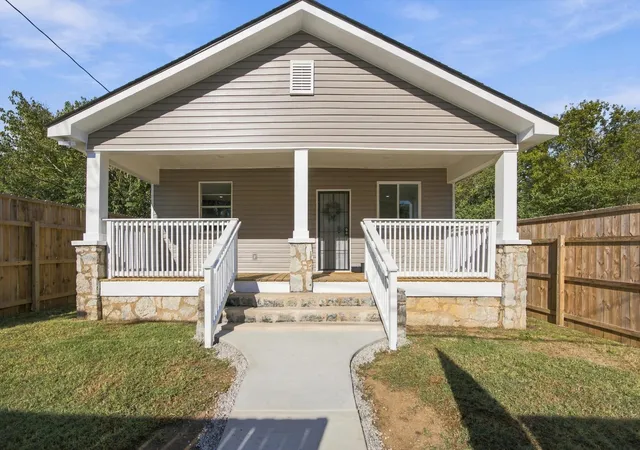 Photo 2 of Single family home for sale at 4101 Fagan St, Chattanooga, TN 37410 | MLS# 3624419 | Listing updated on 2026-10-23