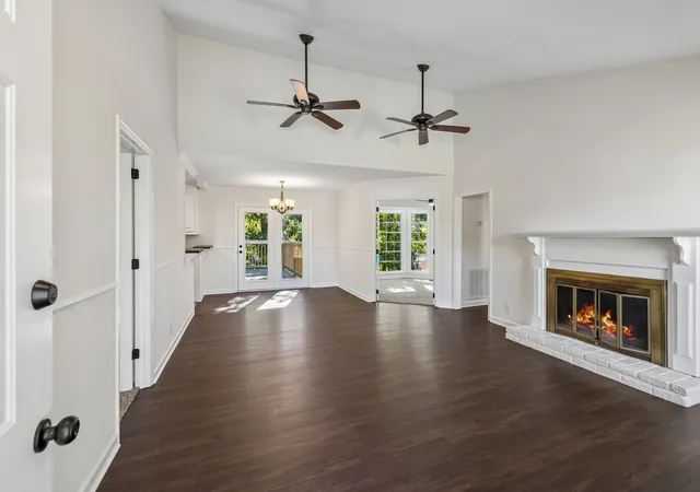 Photo 2 of Single family home for sale at 313 Sunrise Cir, Mount Juliet, TN 37122 | MLS# 3624525 | Listing updated on 2026-10-26