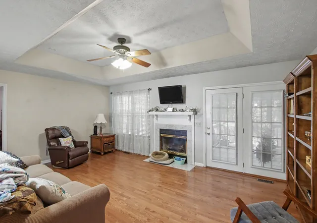 Photo 4 of Single family home for sale at 1036 W Stone Crk Trl, Greenbrier, TN 37073 | MLS# 3624568 | Listing updated on 2026-10-25