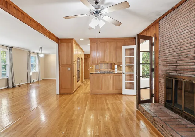 Photo 4 of Single family home for sale at 605 Clematis Dr, Nashville, TN 37205 | MLS# 3624630 | Listing updated on 2026-10-23