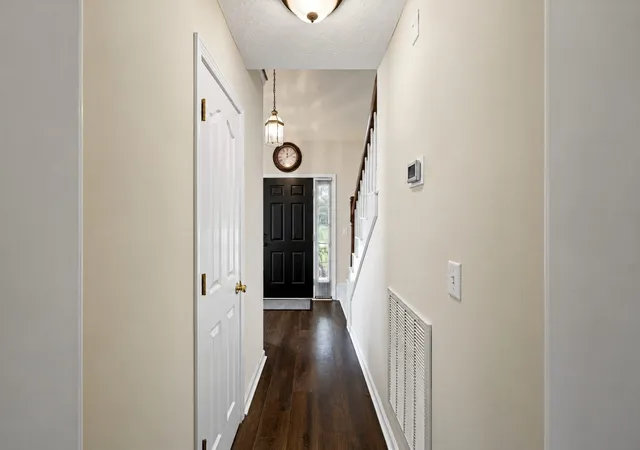 Photo 4 of Single family home for sale at 4001 Claude Dr, Smyrna, TN 37167 | MLS# 3627603 | Listing updated on 2026-10-28