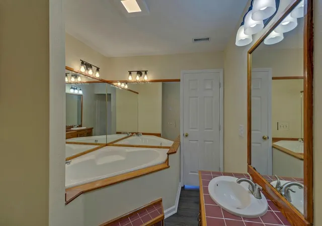 Photo 4 of Single family home for sale at 251 Maltby Rd, Marble, NC 28905 | MLS# 3626057 | Listing updated on 2026-10-23