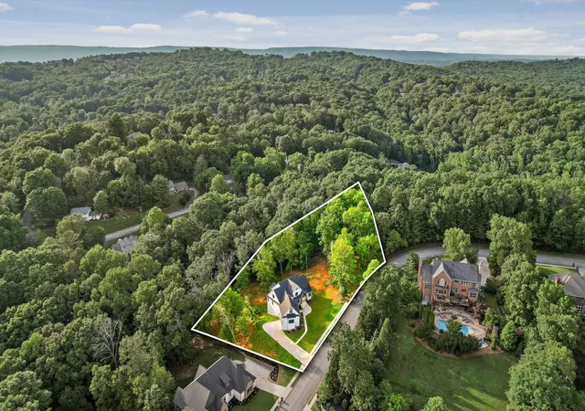 Photo 1 of Single family home for sale at 6517 Shelter Cvs Dr, Hixson, TN 37343 | MLS# 3624650 | Listing updated on 2026-10-23
