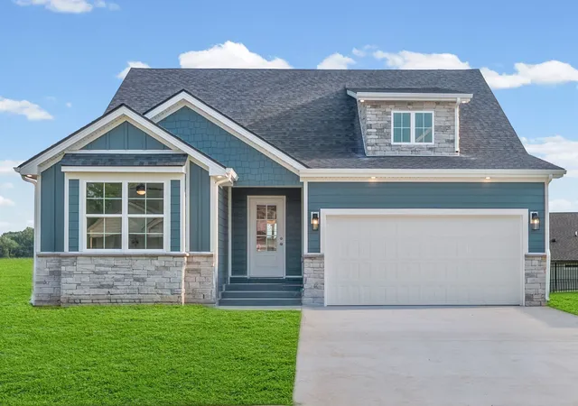 Photo 3 of Single family home for sale at 943 Bankside Dr, Clarksville, TN 37043 | MLS# 3626418 | Listing updated on 2026-10-26