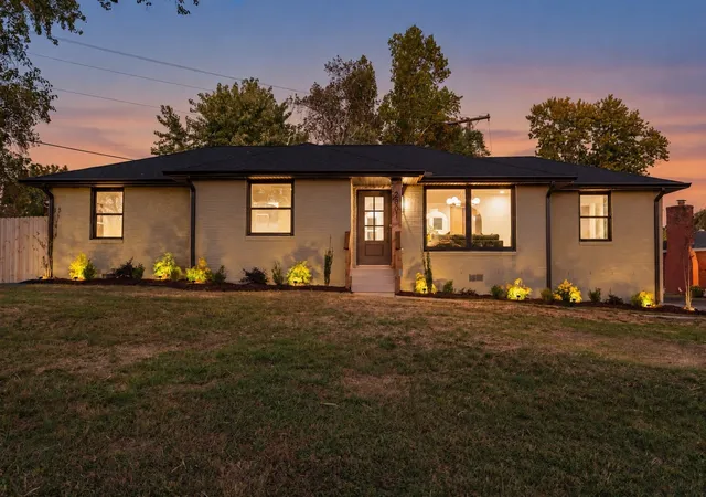Single family home for sale at 2801 Donna Hl Dr, Nashville, TN 37214 | MLS# 3627604