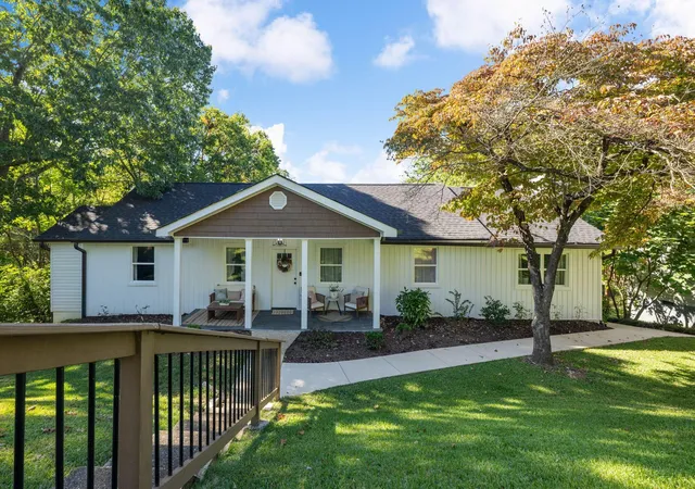 Single family home for sale at 3906 Sells Dr, Chattanooga, TN 37412 | MLS# 3624883