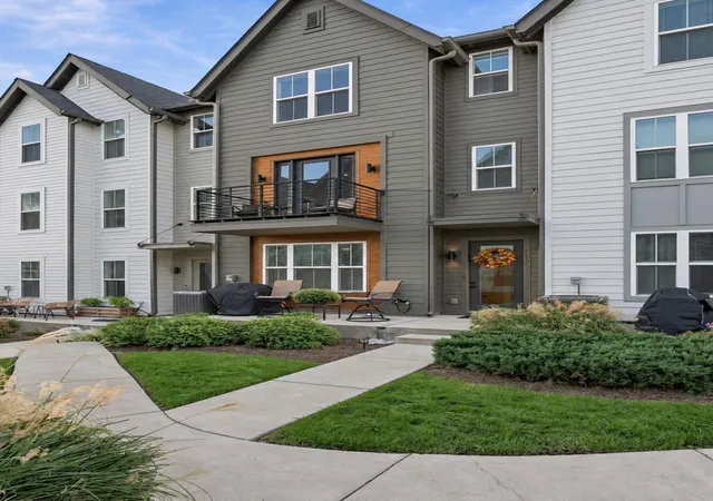 Photo 1 of Townhouse for sale at 1217 Nations Dr, Nashville, TN 37209 | MLS# 3627158 | Listing updated on 2026-10-30