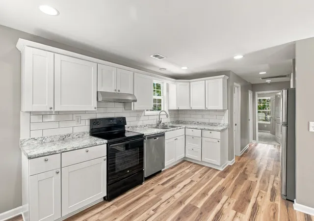 Photo 1 of Single family home for sale at 721 Taylor Rd, Manchester, TN 37355 | MLS# 3626091 | Listing updated on 2026-10-30