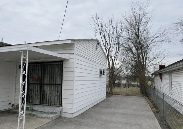 Photo 4 of Single family home for sale at 800 26th Avenue N, Nashville, TN 37208 | MLS# 3628204 | Listing updated on 2026-10-29