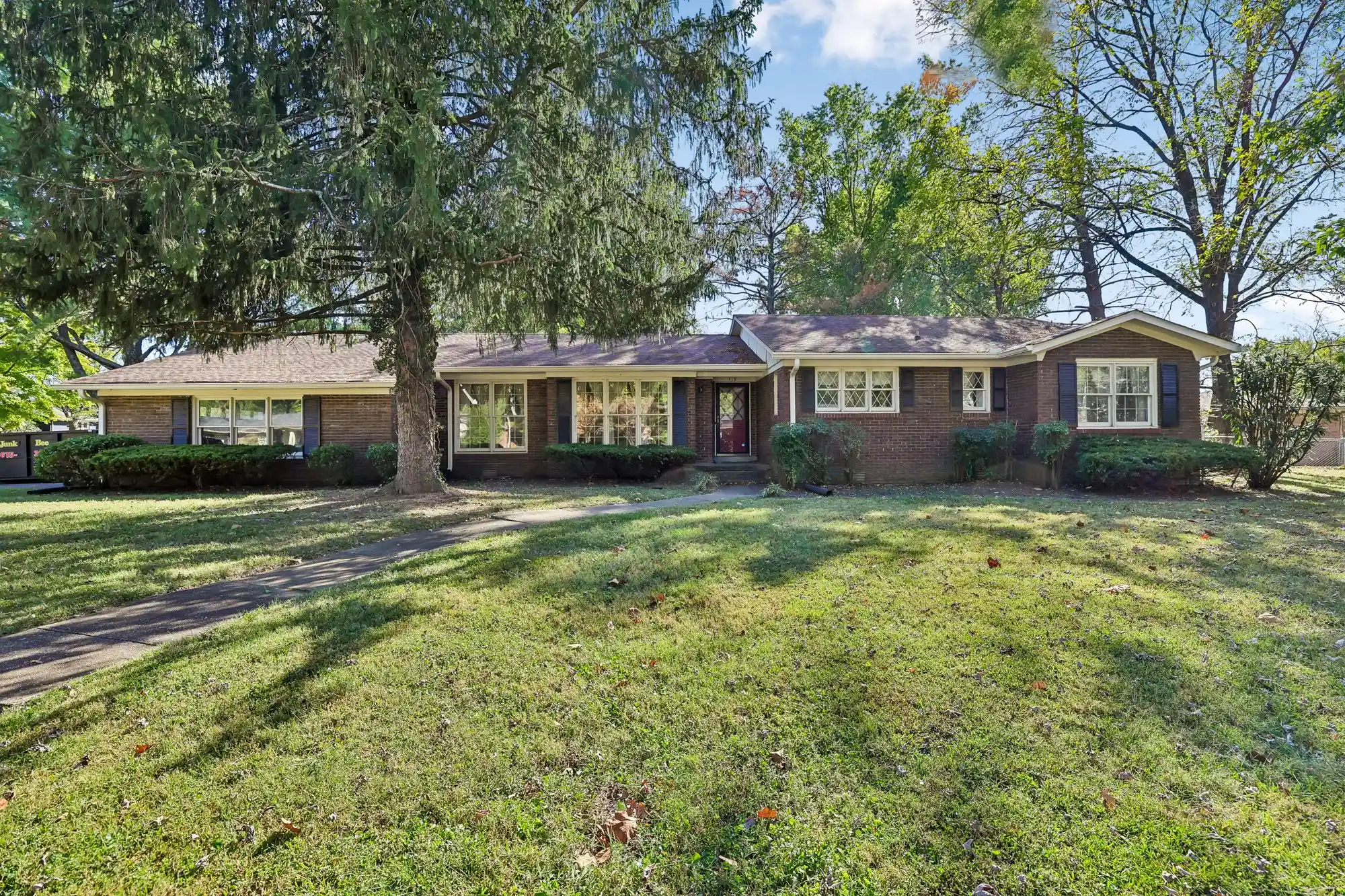 Single family home for sale at 318 Falcon Dr, Murfreesboro, TN 37130 | MLS# 3627353