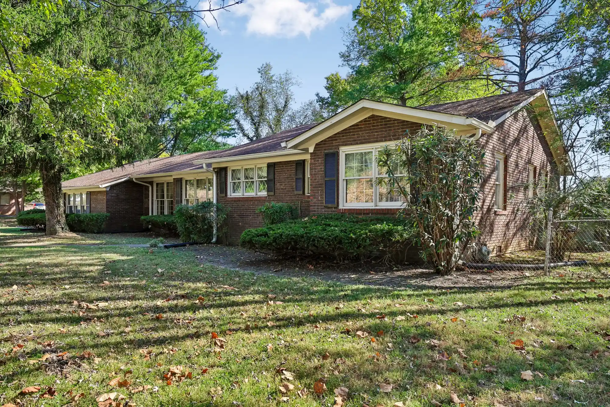 Photo 3 of Single family home for sale at 318 Falcon Dr, Murfreesboro, TN 37130 | MLS# 3627353 | Listing updated on 2026-10-27
