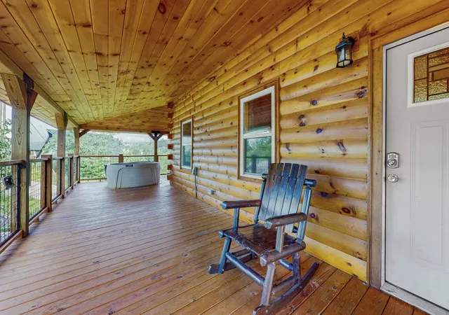 Photo 2 of Single family home for sale at 567 Edgewood Dr, Gatlinburg, TN 37738 | MLS# 3626396 | Listing updated on 2026-10-31