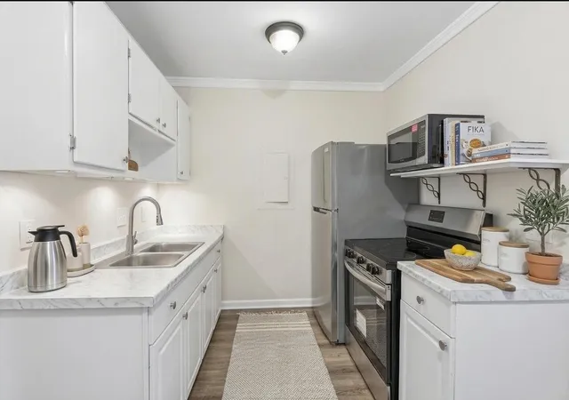 Photo 2 of Condo for sale at 2134 Fairfax Ave #C9, Nashville, TN 37212 | MLS# 3629731 | Listing updated on 2026-10-30