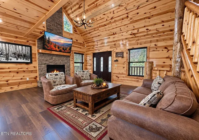 Photo 3 of Single family home for sale at 2021 Settlers Ridge Way, Gatlinburg, TN 37738 | MLS# 3626099 | Listing updated on 2026-10-23