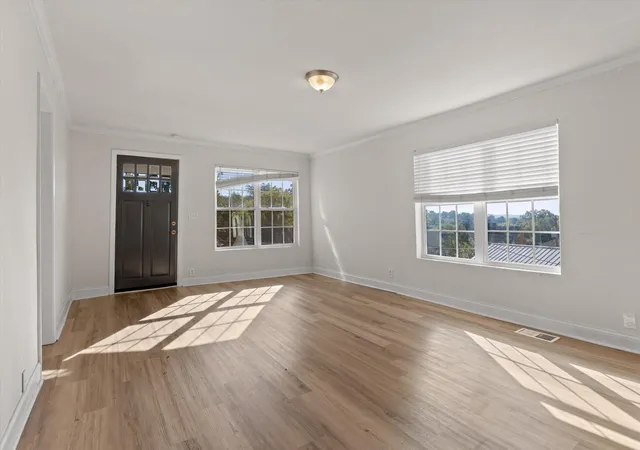 Photo 4 of Single family home for sale at 813 Merriam St, Chattanooga, TN 37405 | MLS# 3626101 | Listing updated on 2026-10-23