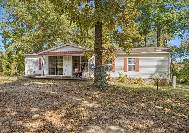 Manufactured home for sale at 4754 Ridgetop Rd, Hampshire, TN 38461 | MLS# 3630112