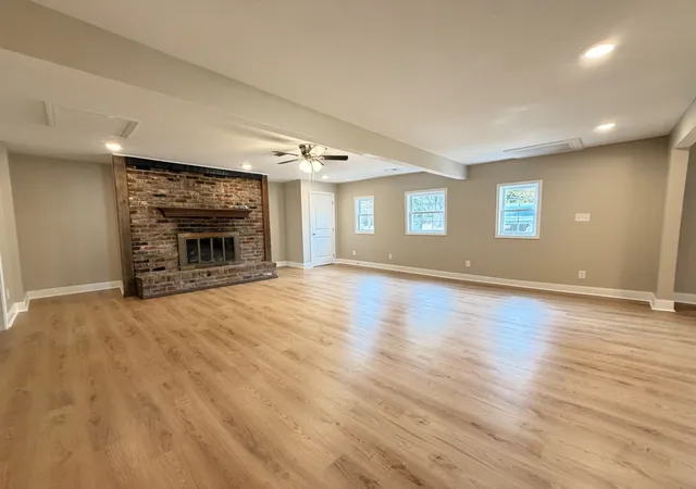 Photo 2 of Single family home for sale at 2510 Buckner Dr, Hopkinsville, KY 42240 | MLS# 3626177 | Listing updated on 2026-10-23