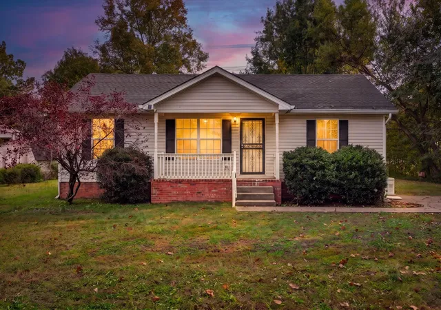Photo 1 of Single family home for sale at 411 Buckeye Ln, Clarksville, TN 37042 | MLS# 3627486 | Listing updated on 2026-10-29