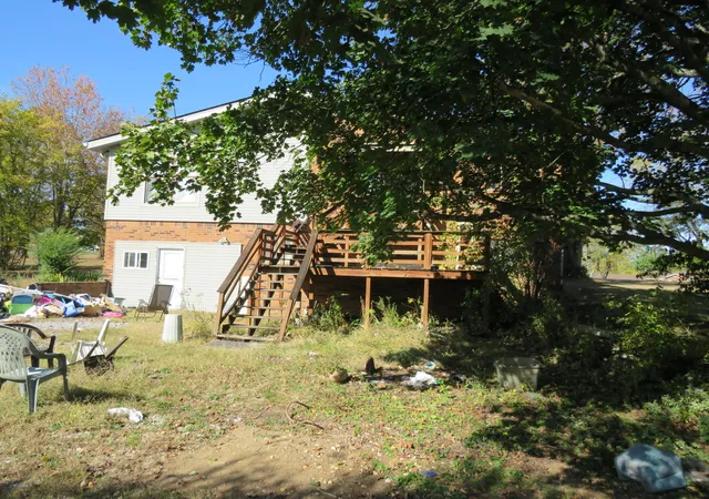 Photo 4 of Single family home for sale at 1008 Lick Crk Rd, Castalian Springs, TN 37031 | MLS# 3627767 | Listing updated on 2026-10-28