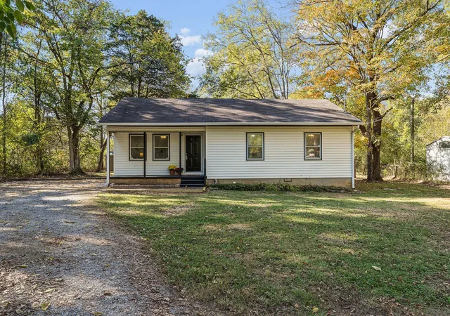 Single family home for sale at 6139 E Buckeye Btm Rd, Murfreesboro, TN 37129 | MLS# 3629886