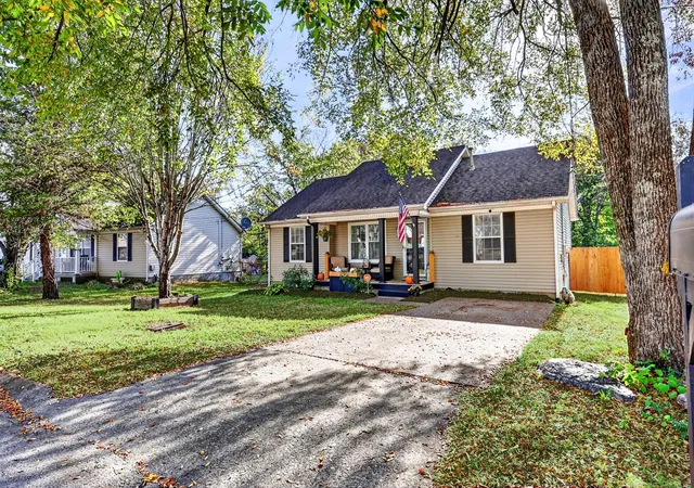 Photo 2 of Single family home for sale at 3232 Forest Breeze Dr, Antioch, TN 37013 | MLS# 3627944 | Listing updated on 2026-10-28