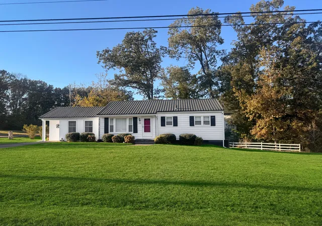 Photo 1 of Single family home for sale at 315 Natcor Dr, Dover, TN 37058 | MLS# 3627541 | Listing updated on 2026-10-27