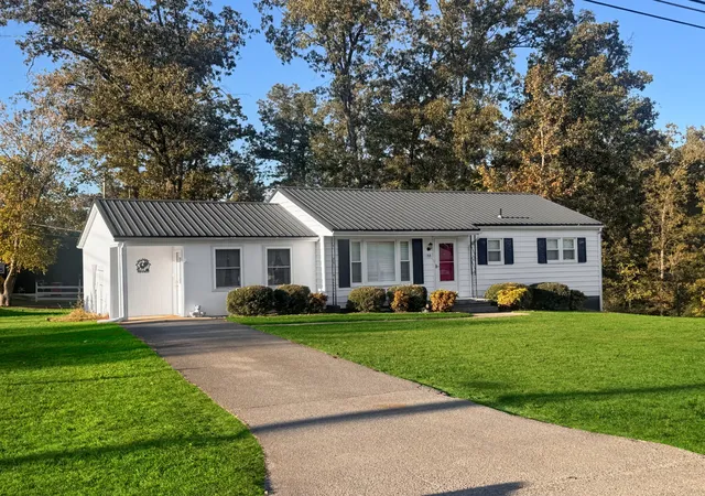 Photo 1 of Single family home for sale at 315 Natcor Dr, Dover, TN 37058 | MLS# 3627541 | Listing updated on 2026-10-27