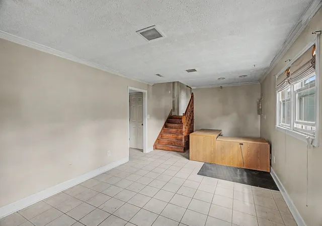 Photo 4 of Single family home for sale at 129 Country Clb Ln, Hopkinsville, KY 42240 | MLS# 3626787 | Listing updated on 2026-10-28