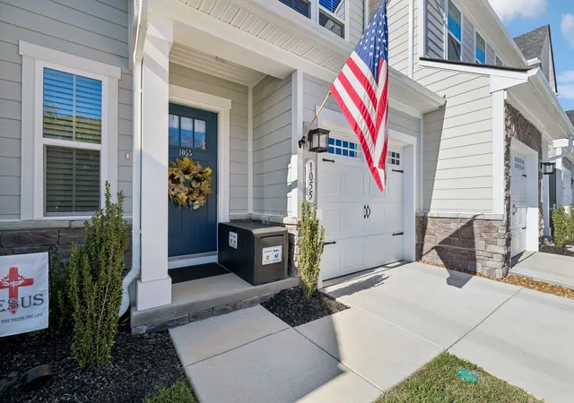Photo 4 of Townhouse for sale at 1055 Mountain View Dr, Thompsons Station, TN 37179 | MLS# 3627099 | Listing updated on 2026-10-29