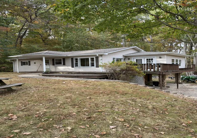Photo 2 of Single family home for sale at 624 Short Crk Rd, Dover, TN 37058 | MLS# 3626373 | Listing updated on 2026-10-27