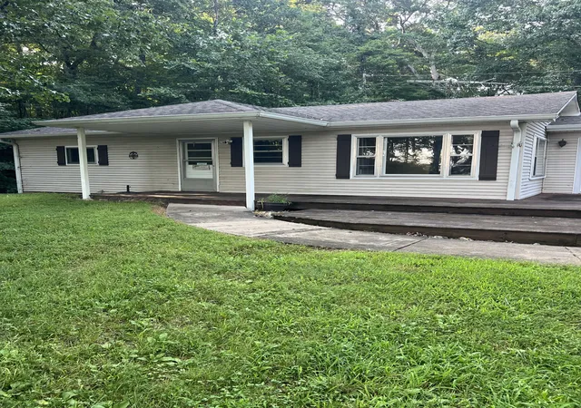 Photo 4 of Single family home for sale at 624 Short Crk Rd, Dover, TN 37058 | MLS# 3626373 | Listing updated on 2026-10-27