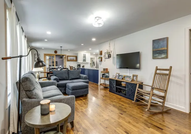 Photo 3 of Single family home for sale at 220 Parkes Ave, Lawrenceburg, TN 38464 | MLS# 3626714 | Listing updated on 2026-10-31