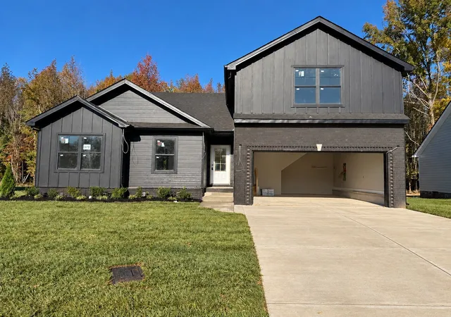 Photo 1 of Single family home for sale at 373 Hereford Farms, Clarksville, TN 37043 | MLS# 3626499 | Listing updated on 2026-10-28