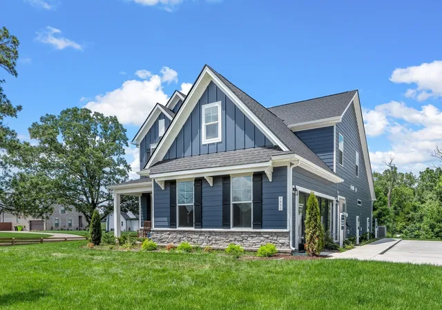 Photo 4 of Single family home for sale at 2417 Boger Dr, White House, TN 37188 | MLS# 3626516 | Listing updated on 2026-10-28
