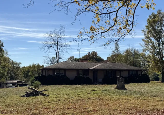 Single family home for sale at 224 Ed Harris Rd, Ashland City, TN 37015 | MLS# 3627223