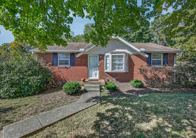 Single family home for sale at 3821 Valley Ridge Dr, Nashville, TN 37211 | MLS# 3626573