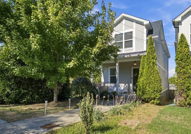 Photo 2 of Single family home for sale at 1716b Mckinney Ave, Nashville, TN 37208 | MLS# 3626690 | Listing updated on 2026-10-28