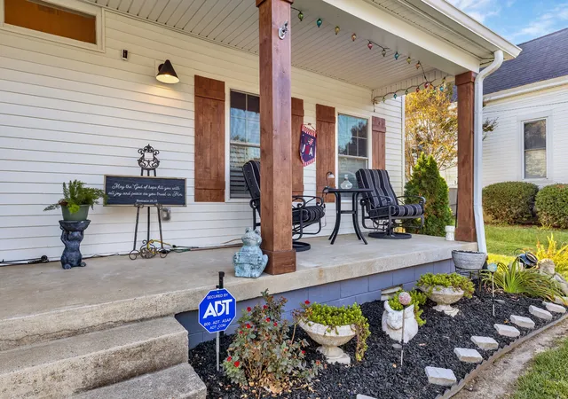 Photo 2 of Single family home for sale at 400 Boren St, Springfield, TN 37172 | MLS# 3628620 | Listing updated on 2026-10-29