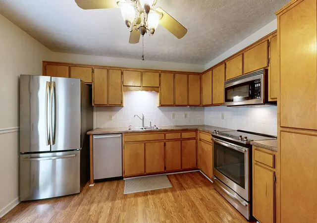 Photo 2 of Single family home for sale at 2615 Queen Anne Ct, Springfield, TN 37172 | MLS# 3626713 | Listing updated on 2026-10-30