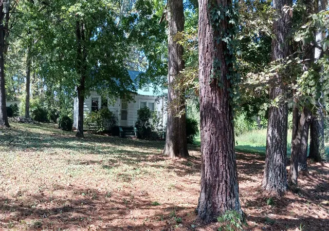Photo 2 of Single family home for sale at 416 Main St, Huntland, TN 37345 | MLS# 3626721 | Listing updated on 2026-10-30