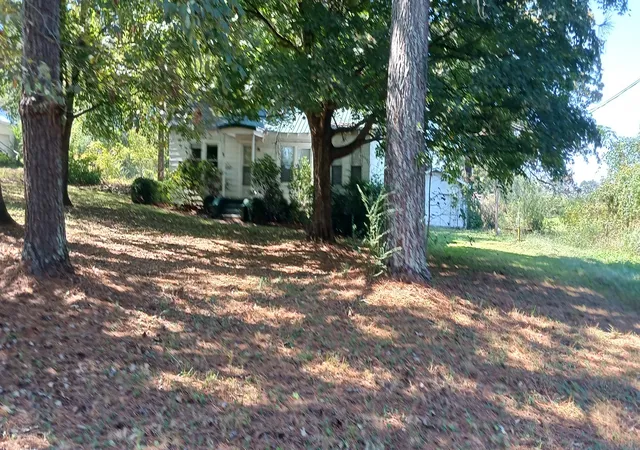 Photo 3 of Single family home for sale at 416 Main St, Huntland, TN 37345 | MLS# 3626721 | Listing updated on 2026-10-30