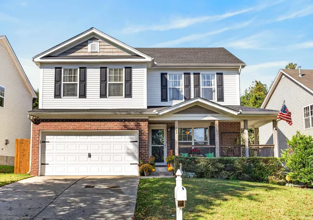 Photo 1 of Single family home for sale at 164 Ivy Hl Ln, Goodlettsville, TN 37072 | MLS# 3626967 | Listing updated on 2026-10-28