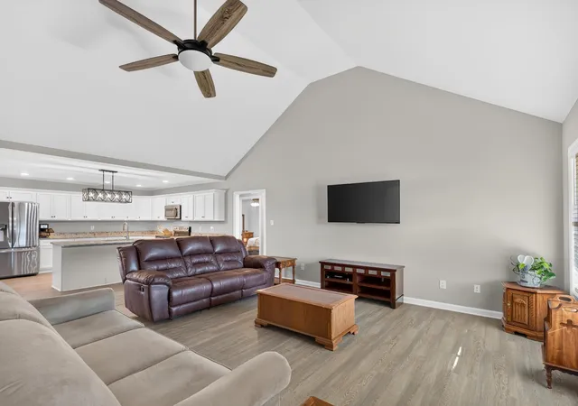 Photo 3 of Single family home for sale at 1870 Cornersville Hwy, Lewisburg, TN 37091 | MLS# 3626845 | Listing updated on 2026-10-28