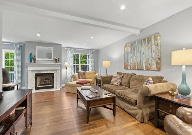 Photo 3 of Townhouse for sale at 487 Huntington Ridge Dr, Nashville, TN 37211 | MLS# 3627439 | Listing updated on 2026-10-27