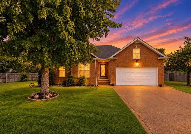 Single family home for sale at 449 S Rocky Top St, Gallatin, TN 37066 | MLS# 3628717