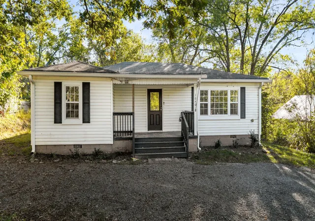 Photo 1 of Single family home for sale at 1040 6th Street NE, Cleveland, TN 37311 | MLS# 3626771 | Listing updated on 2026-10-26