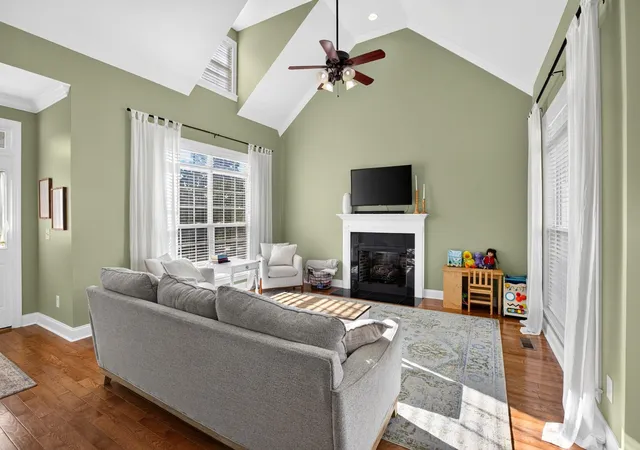 Photo 3 of Single family home for sale at 285 Grove Ave NW, Cleveland, TN 37311 | MLS# 3626779 | Listing updated on 2026-10-26