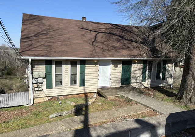Photo 2 of Multi family home for sale at 3237 Idlewild Dr, Chattanooga, TN 37411 | MLS# 3626798 | Listing updated on 2026-10-29