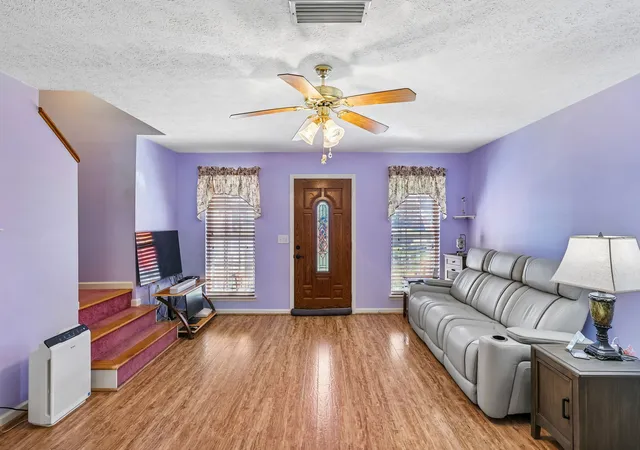 Photo 4 of Single family home for sale at 712 Williamsburg Dr, Smyrna, TN 37167 | MLS# 3627395 | Listing updated on 2026-10-29