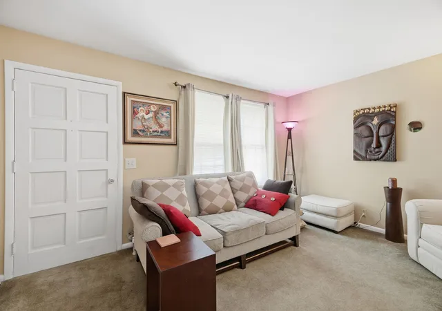 Photo 2 of Single family home for sale at 205 W Hutchinson Dr, Smyrna, TN 37167 | MLS# 3627368 | Listing updated on 2026-10-29